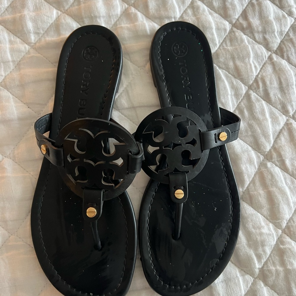 Tory Burch Black Thong Sandals 7.5